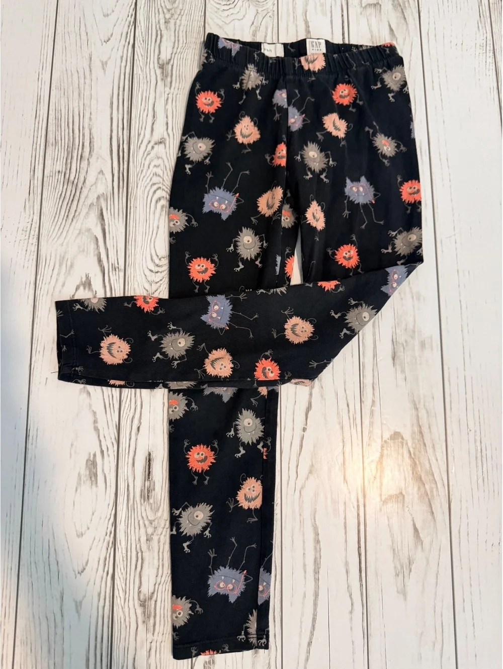 GAP Kids S (6-7) Black Monster Print Cotton Leggings